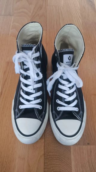 Playeros Victoria estilo Converse negro y blanco