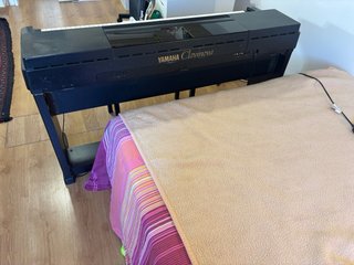 Piano Digital Yamaha Clavinova CLP-560