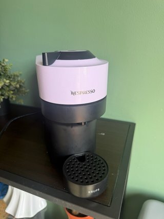 Cafetera Nespresso Vertuo Pop Lila