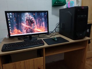 PC PARA JUGAR Y ESTUDIAR