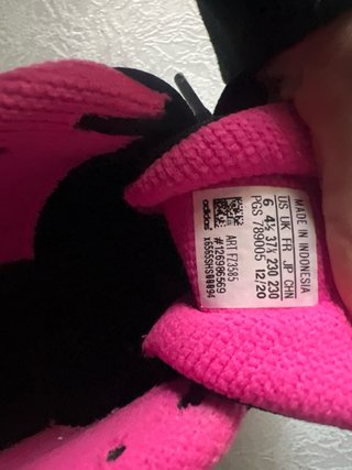 Zapatillas adidas Negras y Rosas