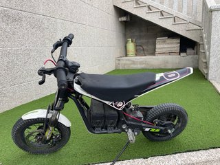 Mecatecno T8 moto trial niño