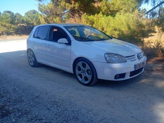 Volkswagen Golf 2004
