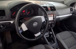 Volkswagen Golf 2004