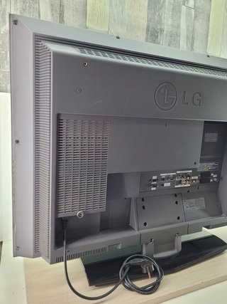 TV LG DE 37 PULGADAS
