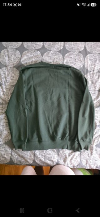 Sudadera Verde con Estampado