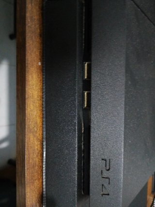 ‼️DA VENDERE URGENTE‼️Console PlayStation 4 (PS4) Nera