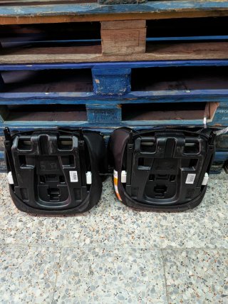 2 Elevadores de Coche PLAY con ISOFIX