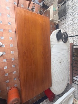 Mesa de madera grande rústica