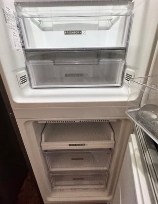 Frigorífico Whirlpool Inox No Frost + lavadora 8kg