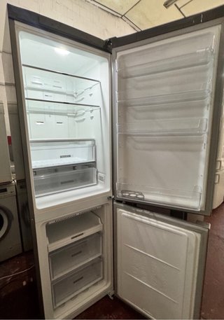 Frigorífico Whirlpool Inox No Frost + lavadora 8kg