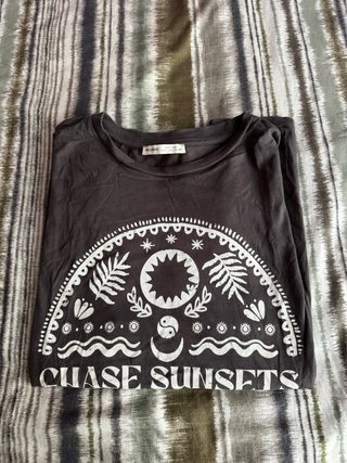 Camiseta Pull&Bear gráfica Chase Sunsets