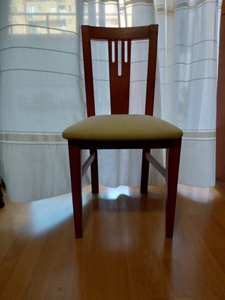 Mesa de Comedor extensible con 4 Sillas