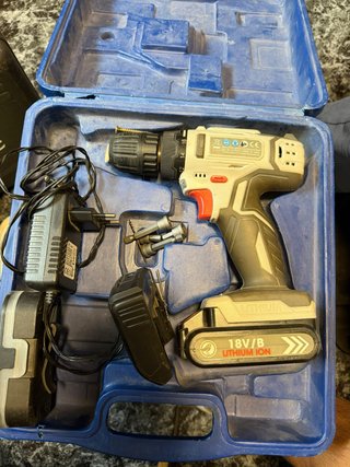 Taladro atornillador 18V