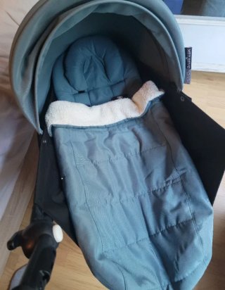 Capazo azul para bebé y silla paseo