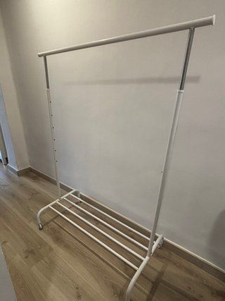 Burro de Ropa Metálico Blanco