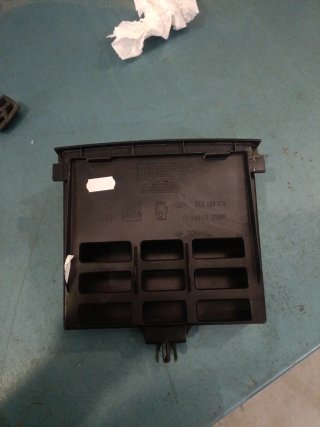 Recipiente radio Seat Ibiza 3
