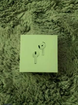 Apple AirPods 4 con Cancelación de Ruido