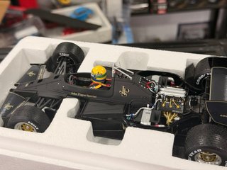 PremiumX 1/18 Lotus 97T Ayrton Senna 1985 JPS
