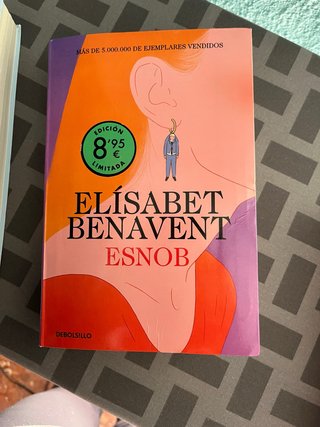 Esnob.