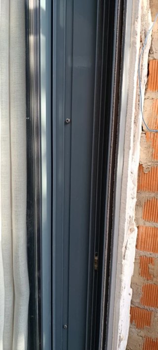 Ventana Balconera Doble Corredera
