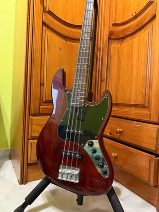 Bajo electrico Marcus Miller V3 Sire x 4 cuerdas