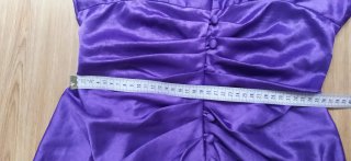 Vestido morado drapeado