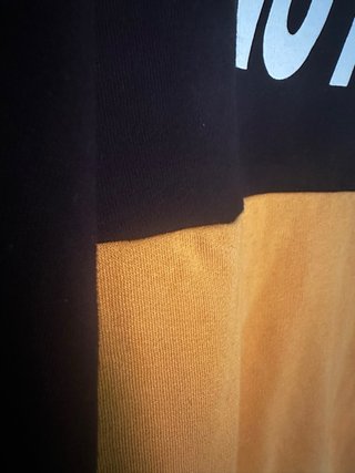 Jersey Negro y Amarillo