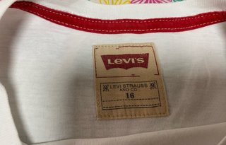 Camiseta levi’s vintage manga larga talla s