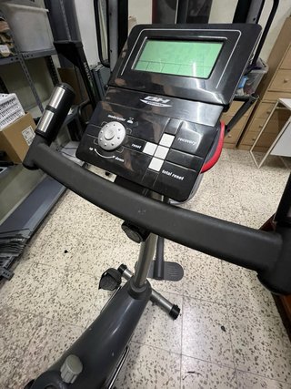 Bicicleta estática BH Fitness