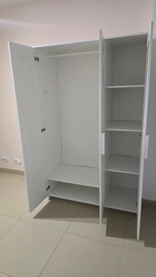 Armario Blanco BRIMNES 3 Puertas