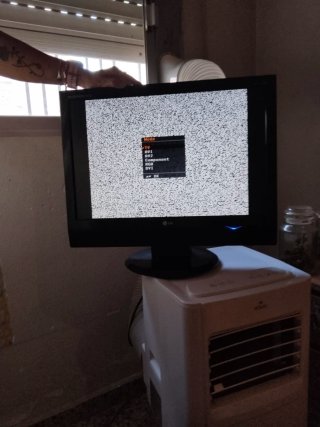 Televisión lg para TV y ordenador faltan los cable