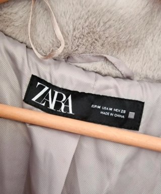 Abrigo de pelo largo Zara beige talla M