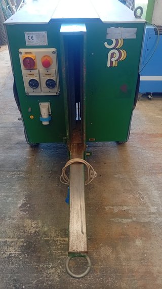 MÁQUINA LIMPIADORA DE PANELES Y TABLEROS