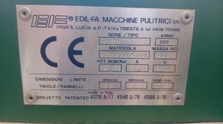 MÁQUINA LIMPIADORA DE PANELES Y TABLEROS
