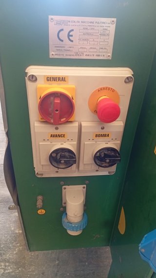 MÁQUINA LIMPIADORA DE PANELES Y TABLEROS
