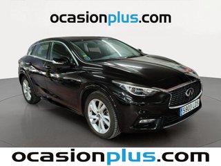 Infiniti Q30 1.6T Premium 90 kW (122 CV)