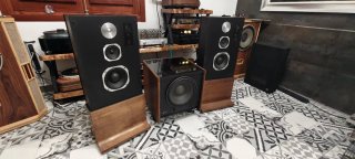 Altavoces JBL l 212