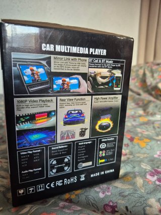 Pantalla 9" 1080P con camara trasera y microfono