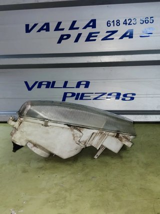 Faro Derecho Nissan Serena