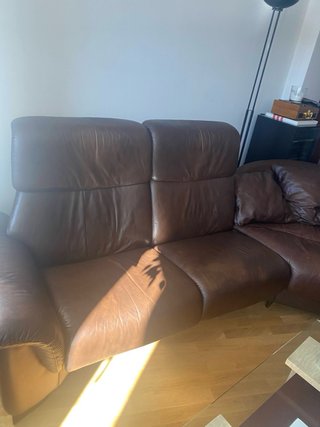 Sofá esquinero Stressless piel marrón