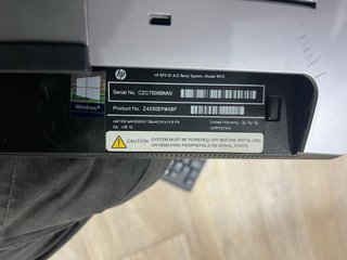 Ordenador TPV HP con teclado e impresora