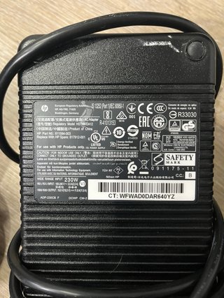 Ordenador TPV HP con teclado e impresora