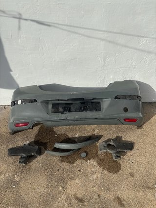 Paragolpes Trasero Opel Astra H GTC