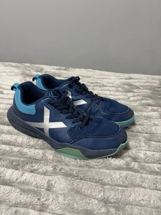 Set de Padel Adidas: Pala, Paletero y Zapatillas