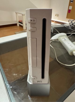 Nintendo Wii Blanca + 2 Mandos + Accesorios
