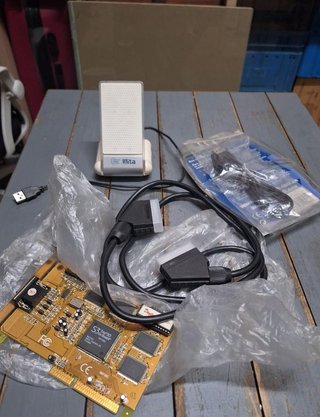 Lote Informática: Tarjeta S3 Trio3D y más