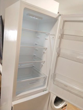 Combo Frigorífico Candy y Lavadora Indesit