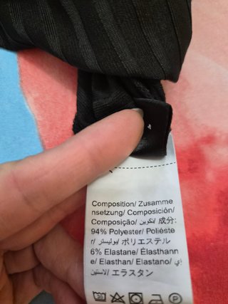 Abito lungo nero con dettagli bianchi