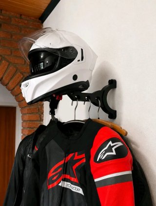 Soporte de Pared para Casco y Chaqueta Moto
